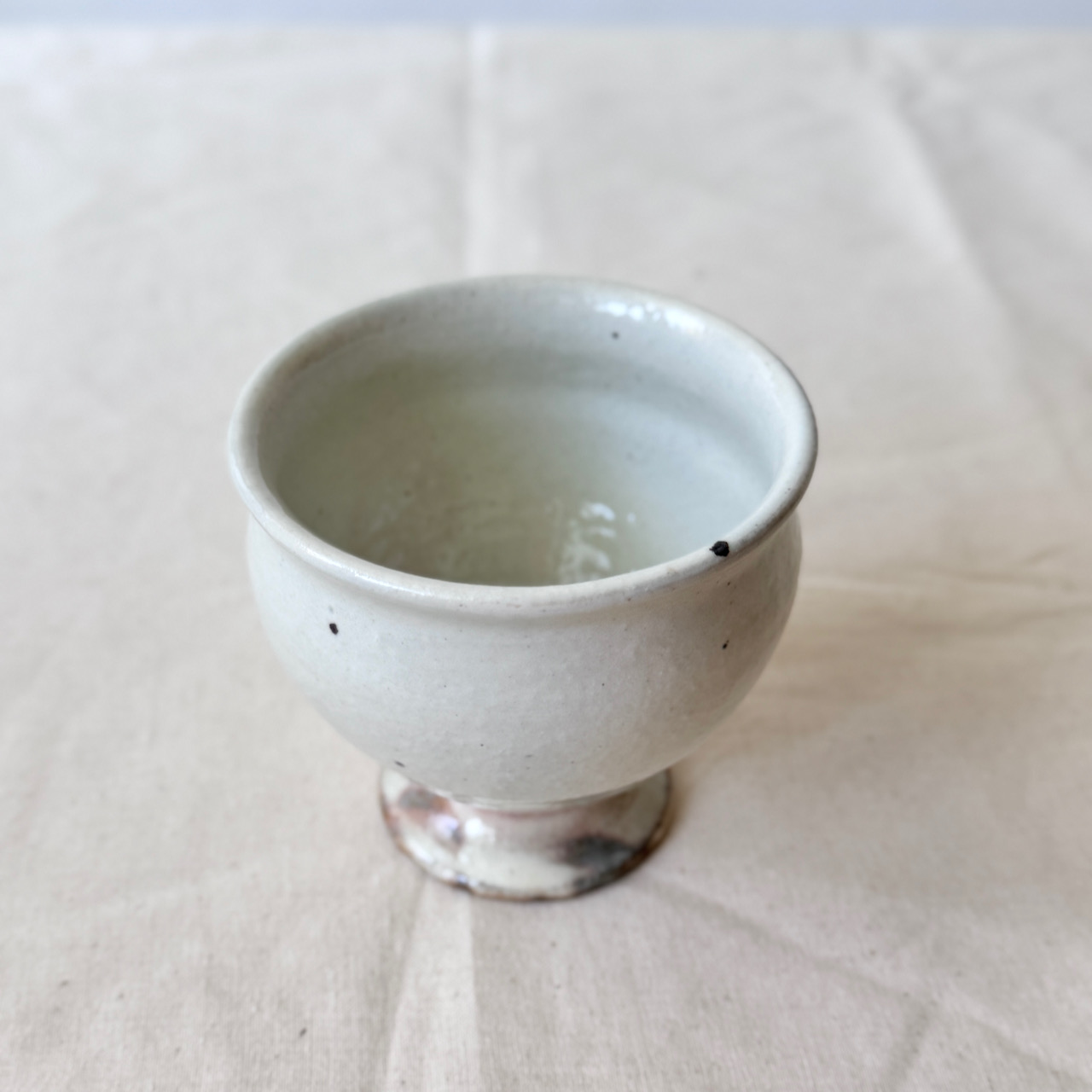 日本 信樂燒｜白時微痕 高腳杯｜粉引