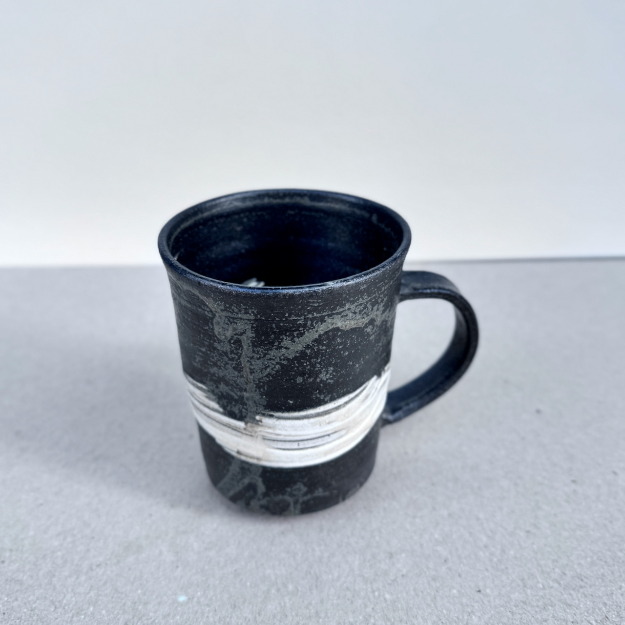 丹波燒＿信水窯＿刷毛目＿馬克杯＿黑＿大