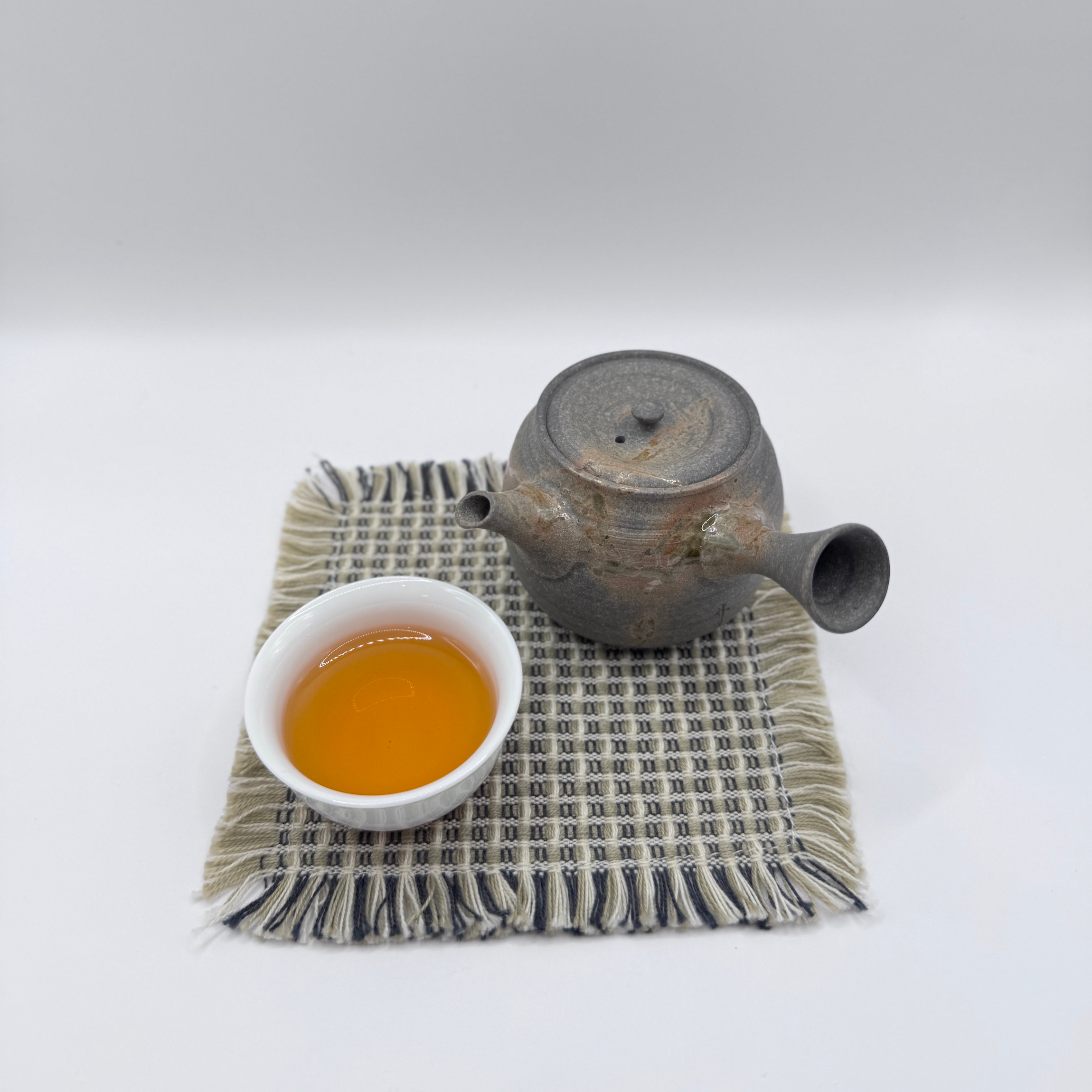 IMG_6159 常滑燒_義翠窯_藻掛燒締_橫手小急須茶壺